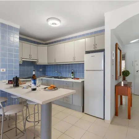 Brisas De Chasna Апартаменты Адехе